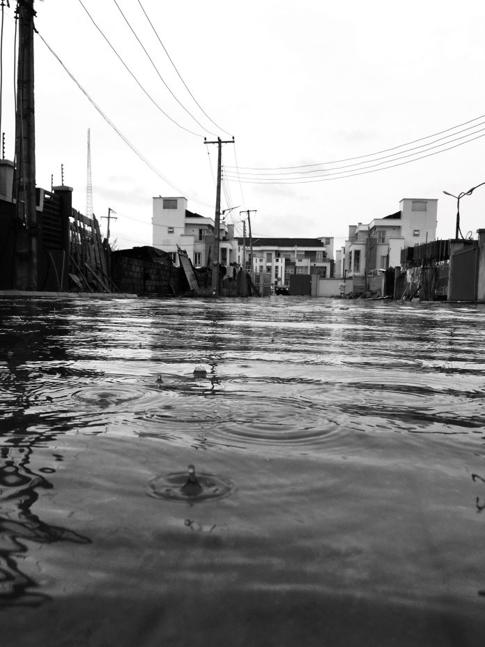 inundatii, impact schimbari climatice, flood, ploaie torentiala