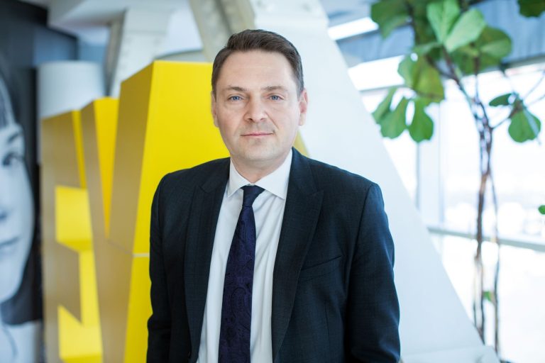 Documentarea solidă, reevaluarea periodică și acordurile de preț în avans pot asigura o bună conformare. Cum interacționează prețurile de transfer cu taxele vamale?