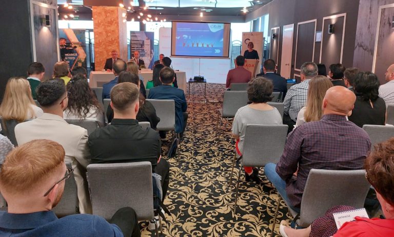 Parteneriat pentru educație Exim Banca Românească – Universitatea din Craiova