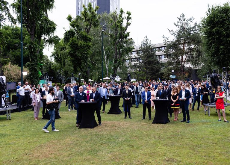 Parteneriate extinse deschise de AHK România