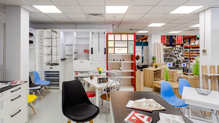 Vacanțe pentru clienți la magazinele MAMBricolaj