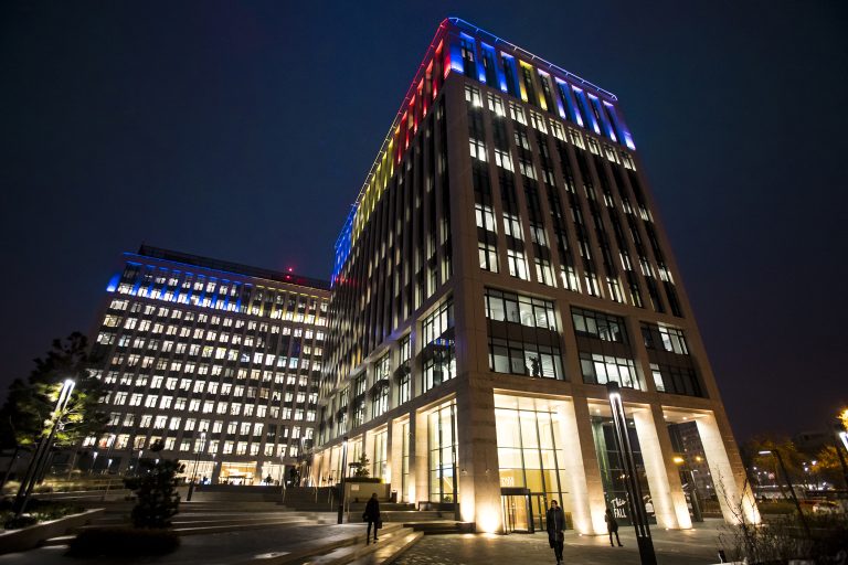 Tremend atinge noi recorduri cu una dintre cele mai mari platforme Moodle din lume