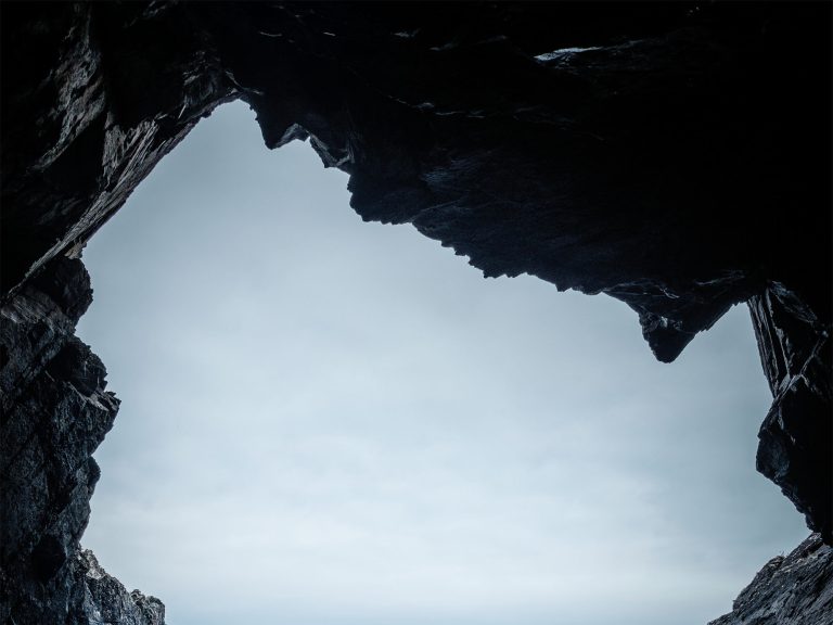 O situație foarte complicată. Cum ieșim la lumină? (I)