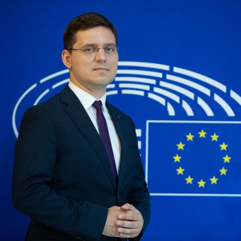 Victor Negrescu a fost ales chestor al Parlamentului European