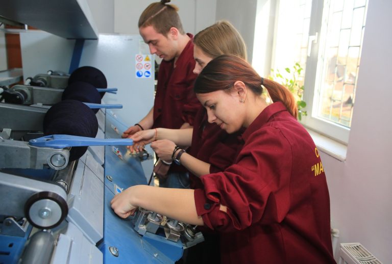 Locuri de muncă vacante 