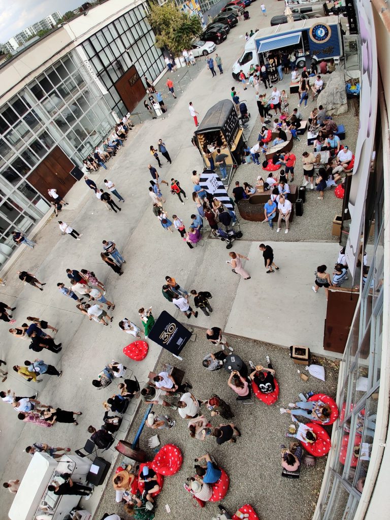 Pregătiri pentru Slow Coffee Festival, ediția a opta