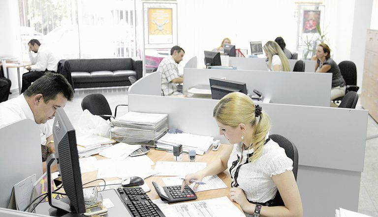 Profilul consumatorului român de servicii financiar-bancare