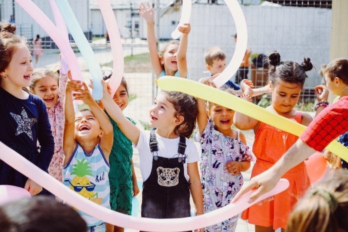 Teach-for-Romania-activitate-copii