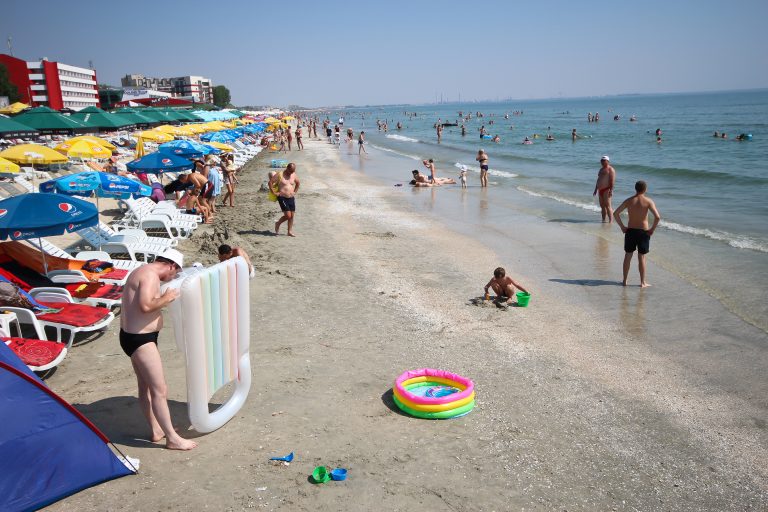 Cursuri de calificare/specializare pentru servicii în turism