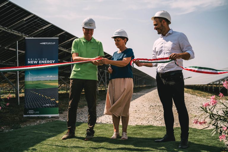 Parc fotovoltaic inaugurat de MET Group în Ungaria 