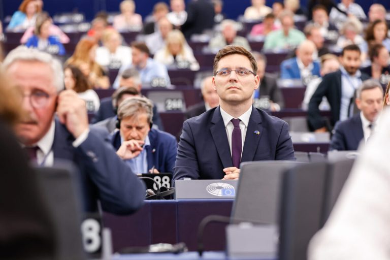 ROMÂNIA CARE CONTEAZĂ!