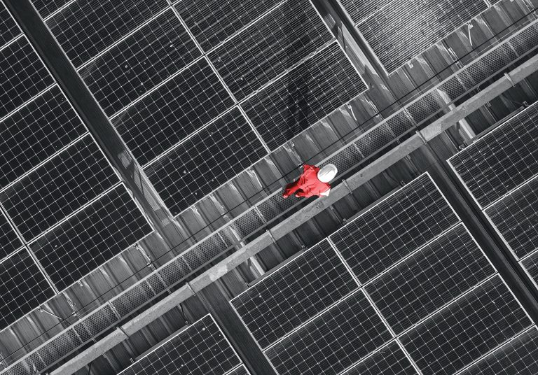 CIS Group construiește un parc fotovoltaic de 23 MW, la Copșa Mică