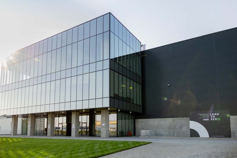 Nokian Tyres inaugurează fabrica de anvelope pentru autoturisme din Oradea – prima fabrică de anvelope din lume cu zero emisii de dioxid de carbon 