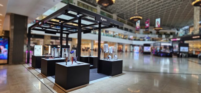 Experiență dedicată tehnologiei și frumuseții prezentată de Dyson