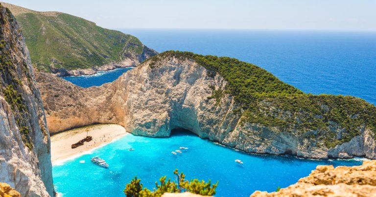 Primul târg de vacanțe online și on-site din 2025