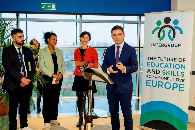 A fost lansat primul Intergrup al PE dedicat educației și competențelor, inițiat și condus de vicepreședintele PE Victor Negrescu