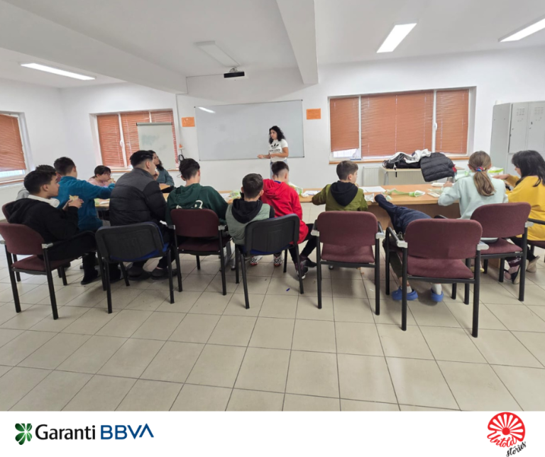 Ateliere interactive pentru dezvoltare personală și educație financiară