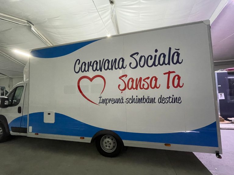 Caravana socială pentru persoane defavorizate a pornit la drum 