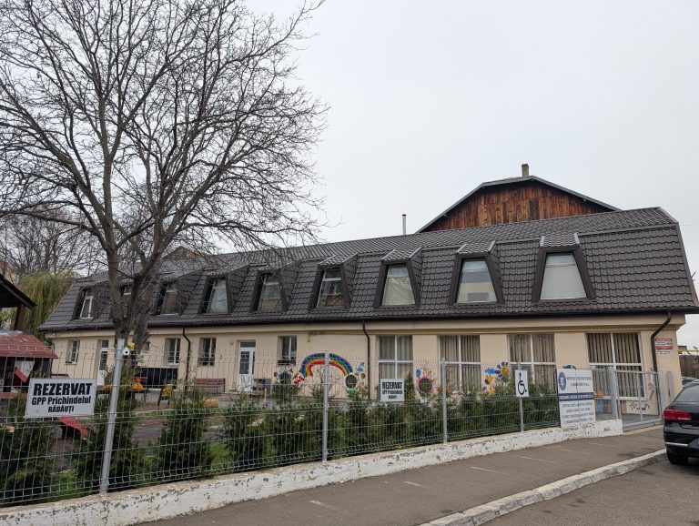 1,4 milioane de euro, alocați de EGGER în 2024 pentru proiecte din educație, sănătate, cultură și sport