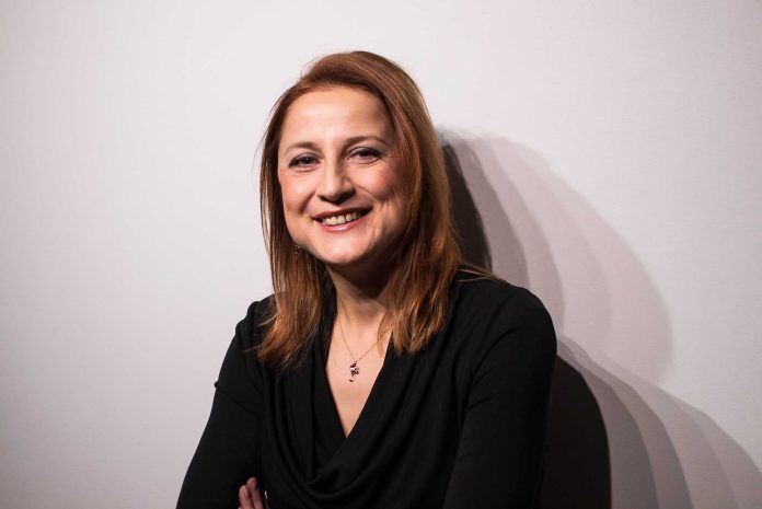 Olivia David, Skilld_resize