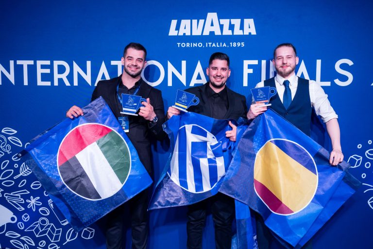 Barista Ștefan Manole, premiul pentru cea mai bună comunitate și locul 3 la competiția internațională Lavazza Barista Challenge 2025 