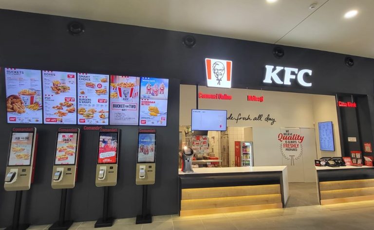 Inovații pentru fluidizarea procesului de pregătire și predare a comenzilor la KFC