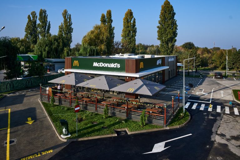 McDonald’s în România a depășit pragul de 2 miliarde de lei în vânzări în 2024