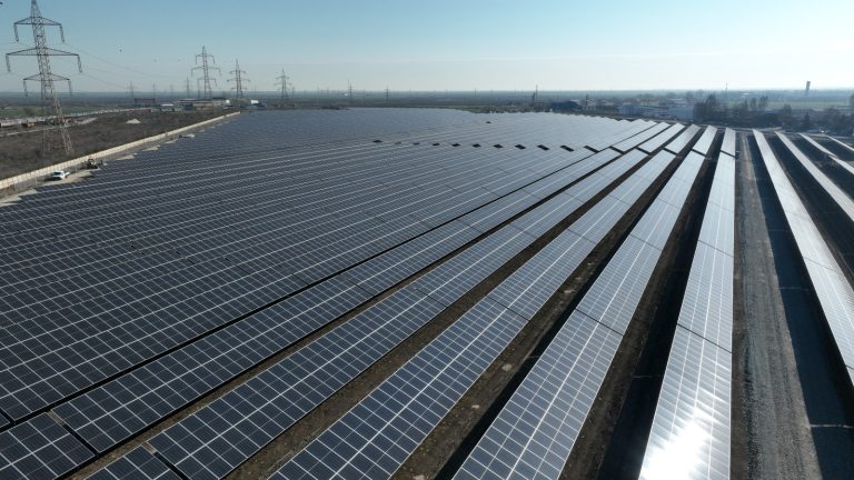 TenarisSilcotub finalizează construcția primul său parc fotovoltaic in situ, de 20 de MW, pentru oțelăria electrică din Călărași 