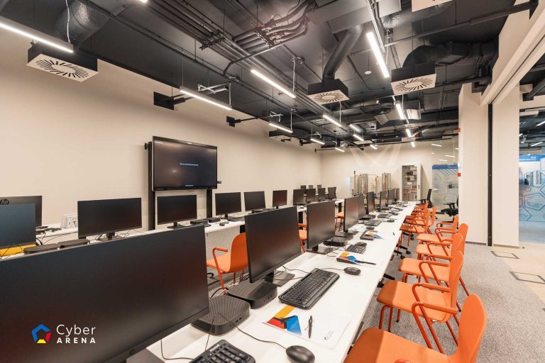 Arctic Stream și Eximprod Grup lansează un centru de pregătire avansată în cybersecurity 