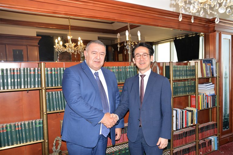 Dialog la nivel înalt CCIR – Hyundai Heavy Industries