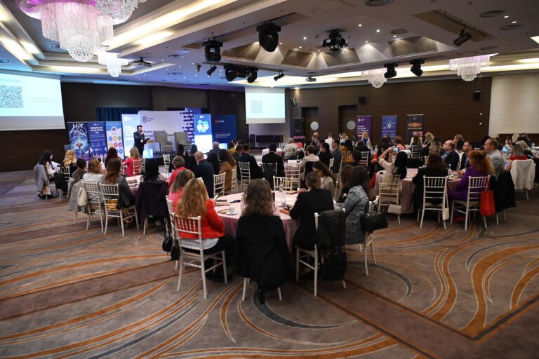 Numărul candidaților care aplică la un job a scăzut cu 25% în 2025. Concluziile conferinței „Magnetico. How to attract and retain talents improving employer branding and creating meaningful HR practices” de la Pitești