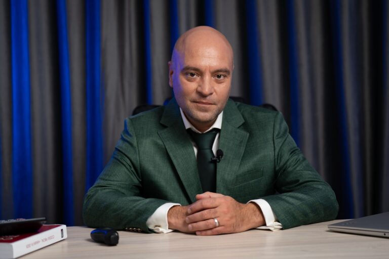 Primul broker virtual din România. AVBS revoluționează brokerajul de credite în România cu primul asistent AI