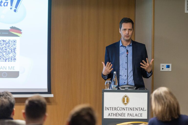  Volker Raffel, noul președinte al Camerei de Comerţ şi Industrie Româno-Germane