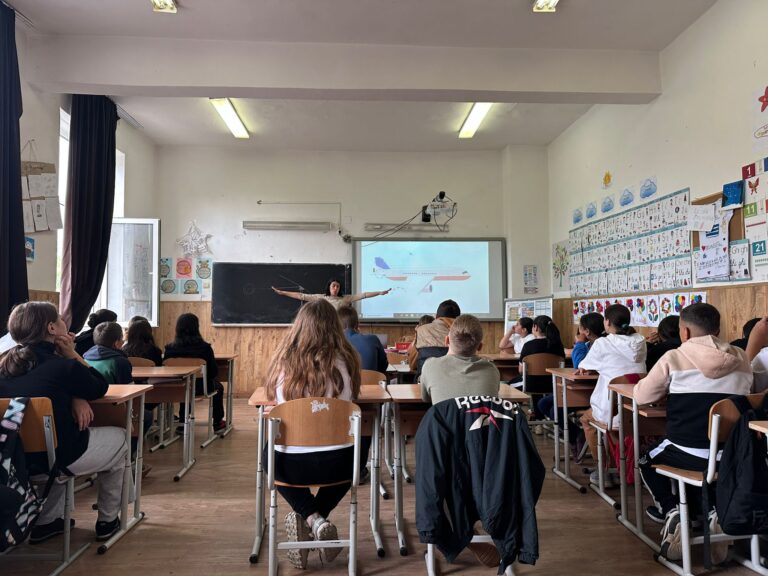 Ateliere de știință organizate cu sprijinul KFC pentru copii din medii vulnerabile 