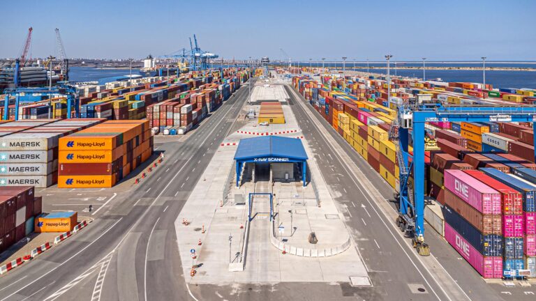 DP World lansează în România primul scanner tip drive-through din CEE: Timpul de procesare se reduce de la 5-7 ore la doar 2 minute 