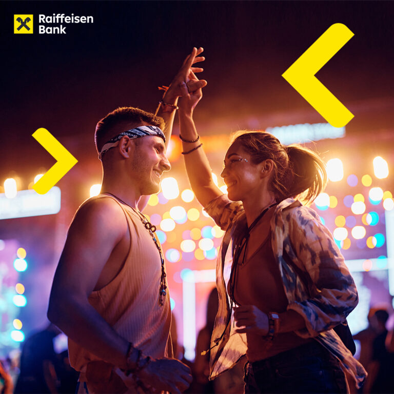 Studiu Raiffeisen Bank: Participanții la festivaluri preferă plățile digitale, iar bugetul de cheltuieli pentru 32% dintre ei variază între 300 și 500 de lei  