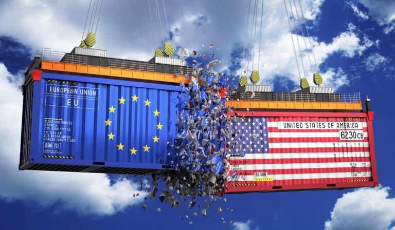 Tarifele lui Donald Trump nu sunt doar despre China. Sunt despre controlul fluxurilor comerciale