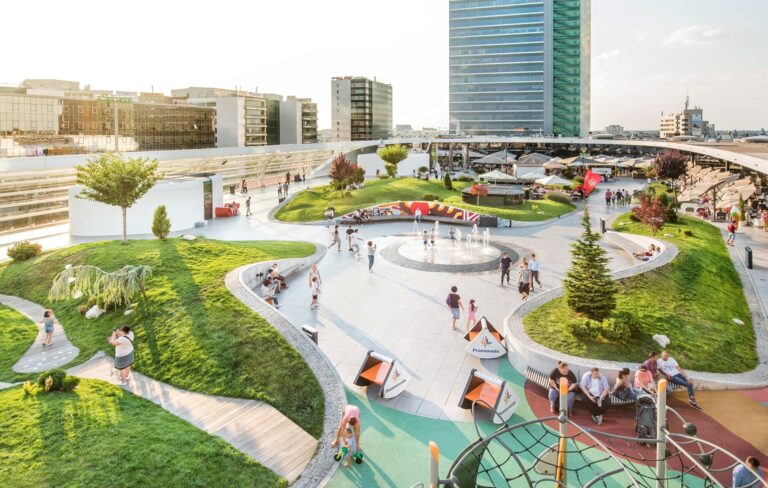 Valoarea portofoliului NEPI Rockcastle depășește pragul de 8 miliarde de euro pentru prima dată în istoria companiei, iar venitul operațional net înregistrează o creștere de 12,1% în S1 2025