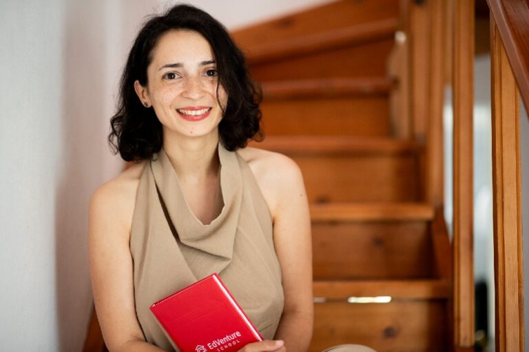 Trend pe piața școlilor de limbi străine: revenirea la cursurile fizice