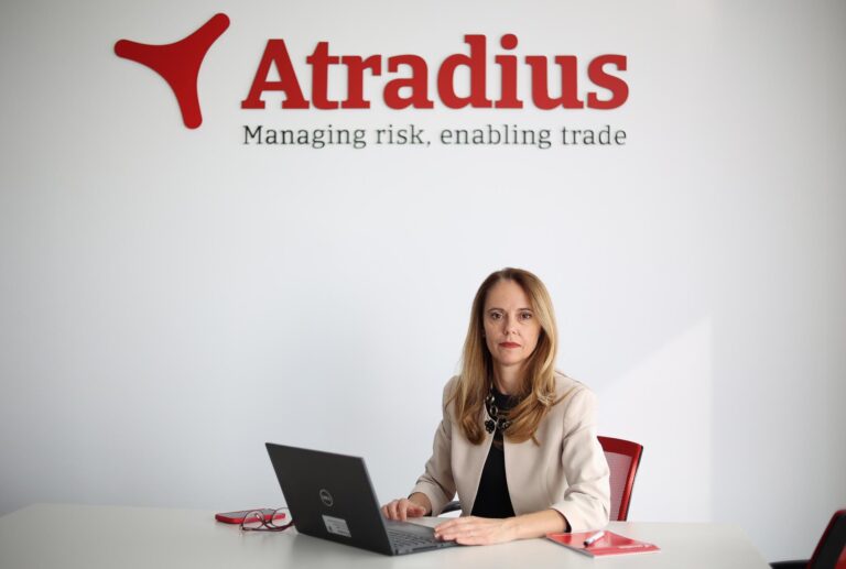 Raport Atradius: Peste 40% dintre facturile B2B în România sunt achitate cu întârziere