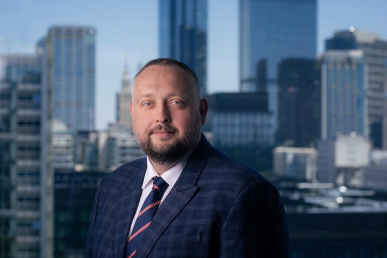 Peste 100 de retaileri asistați de Exorigo-Upos pentru conformitatea cu reglementările fiscale din România 