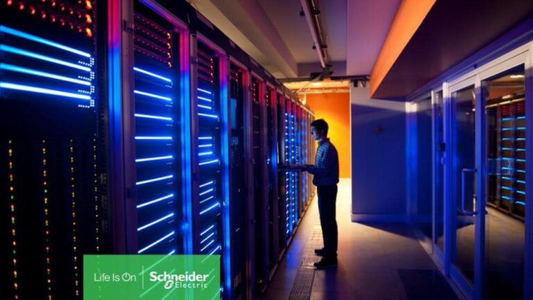Compass Datacenters și Schneider Electric anunță modulul prefabricat pentru white space, pentru livrări rapide de centre de date