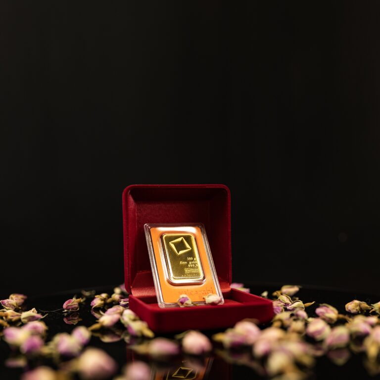 Un nou record pentru aur: prețul a depășit 3.650 de dolari