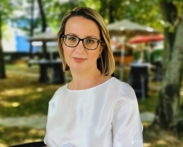 Transferul de know-how, predictibilitatea vânzărilor și diversificarea gamei de produse românești, principalii factori care impulsionează creșterea segmentului de legume și fructe în retail