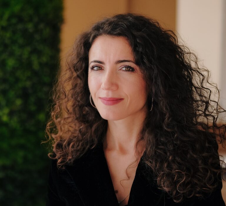 Studiu Deloitte: veniturile afacerilor de familie, estimate să crească cu 84% în 2030 față de 2020 la nivel global. Instabilitatea economică și planificarea succesiunii, printre principalele provocări 