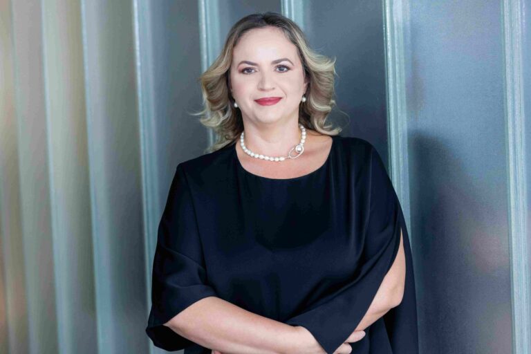 Studiu EY Work Reimagined 2025: firmele pierd până la 40% din productivitatea generată de inteligența artificială din cauza lacunelor din strategia de resurse umane 