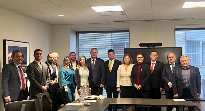 Comunicat CCCIB CHicago