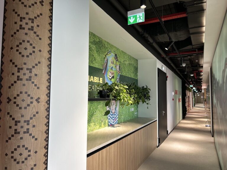 Compania Henkel marchează importanța pieței locale și deschide un nou capitol în România