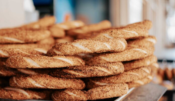 covrigi paine panificatie horeca pexels-mutecevvil-16790596