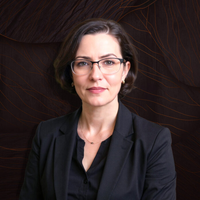 Alina Birău, Director Comercial CosmoPharm